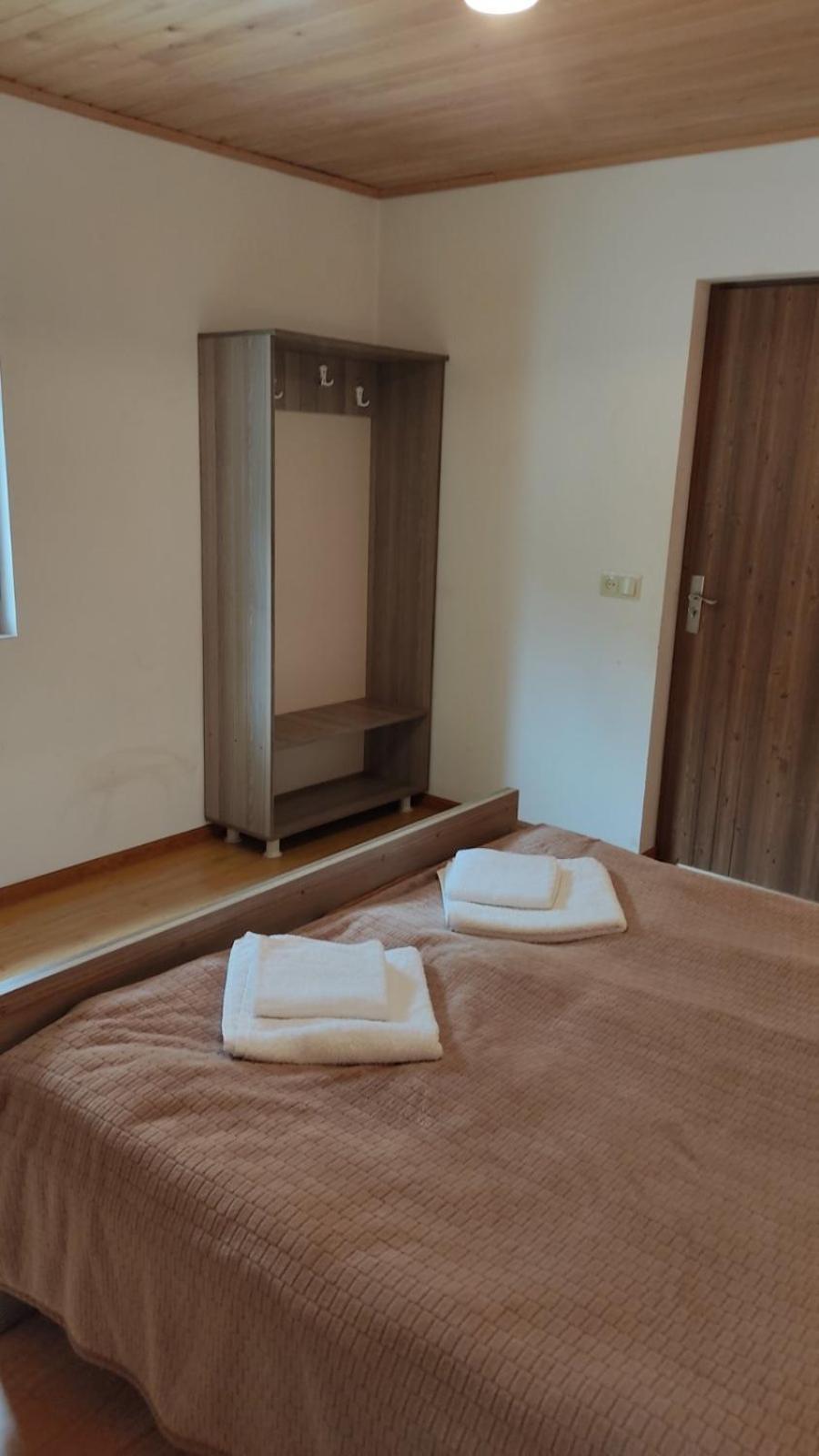 Guesthouse Mabu - 4 Newly Built Rooms In The Heart Of 梅斯蒂亚 外观 照片